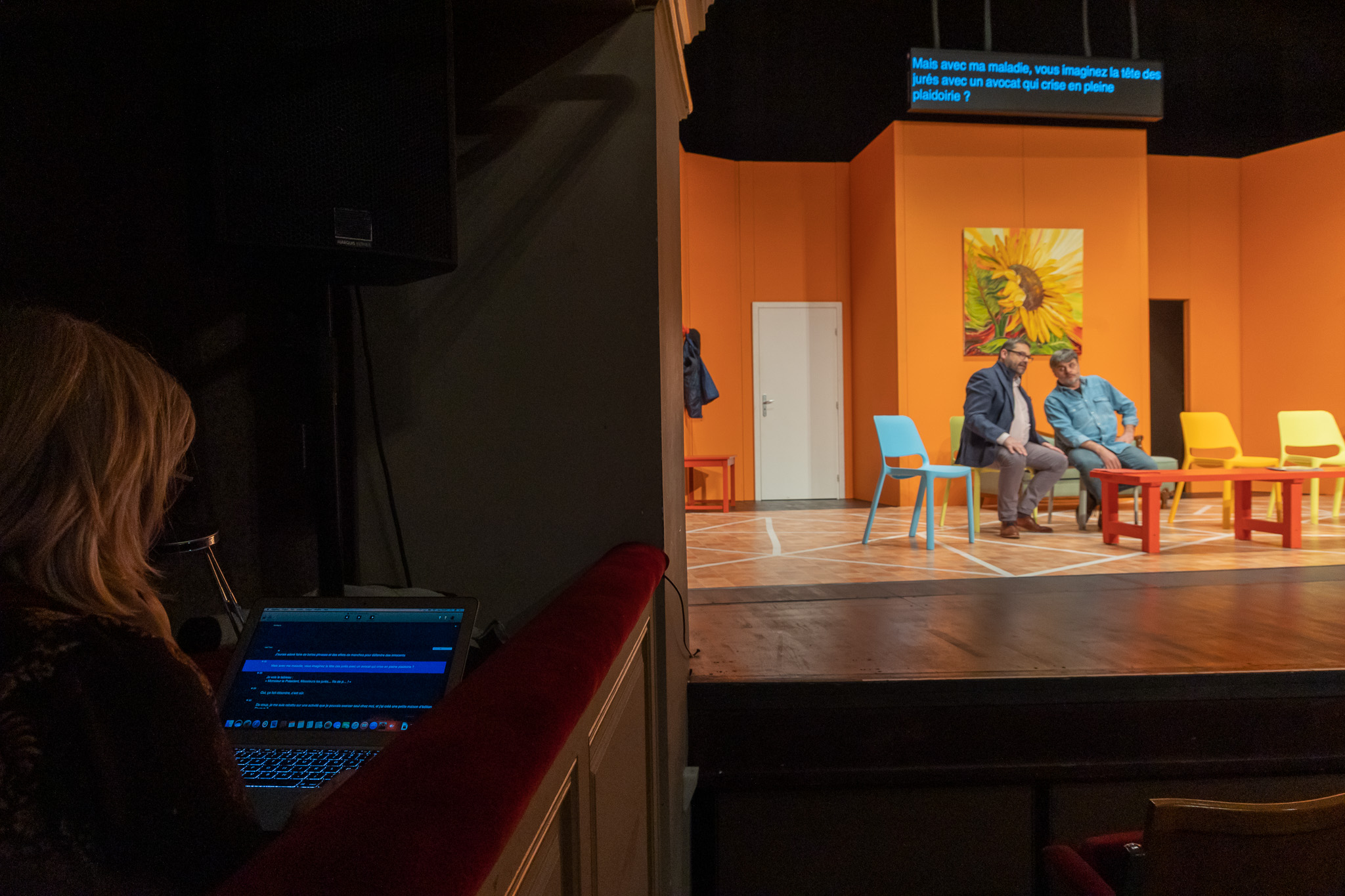 Surtitrage d’une pièce de théâtre alsacien avec suivi des dialogues traduits en français